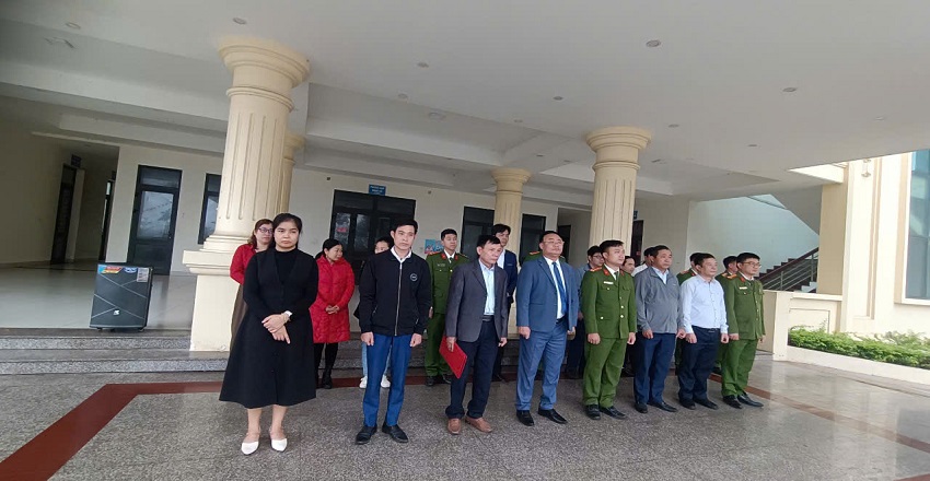 Lễ chào cờ đầu tháng 3 năm 2025 tại UBND xã Gia Hưng